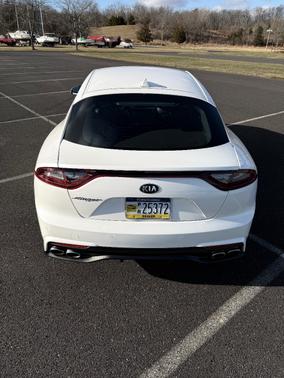 2019 Kia Stinger Base