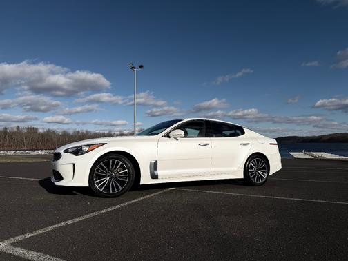 2019 Kia Stinger Base