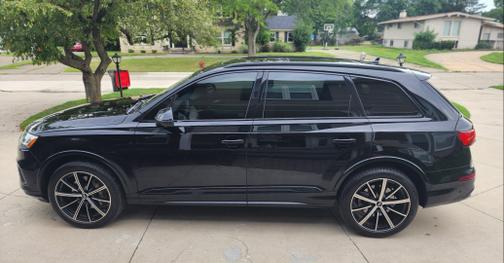 2020 Audi Q7 55 Premium Plus