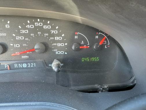 2005 Ford E350 Super Duty XLT Extended Wagon