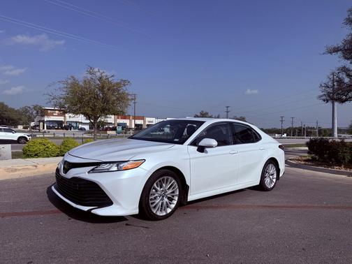 2019 Toyota Camry XLE