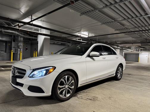 2016 Mercedes-Benz C-Class C 300 4MATIC Luxury