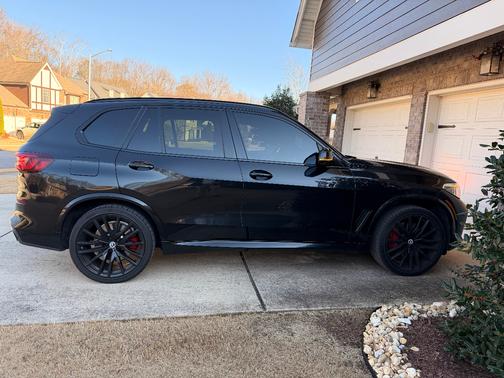 2023 BMW X5 M50i