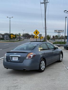Blue 2011 Nissan Altima 2.5 SL