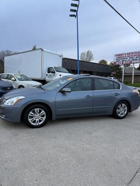 Blue 2011 Nissan Altima 2.5 SL