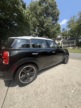 Black 2015 MINI Countryman Cooper S