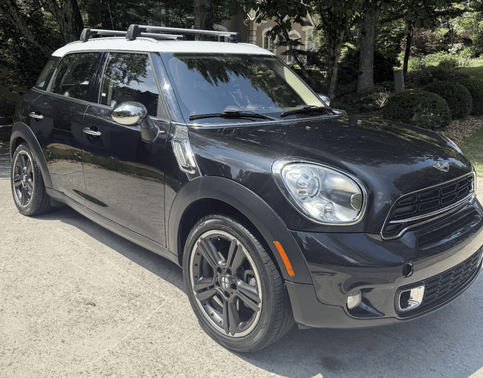 Black 2015 MINI Countryman Cooper S