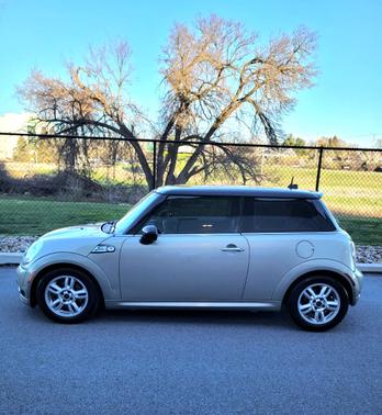 2011 MINI Cooper Base