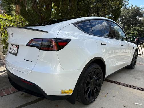 White 2022 Tesla Model Y Long Range