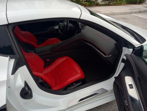 2022 Chevrolet Corvette Stingray w/1LT