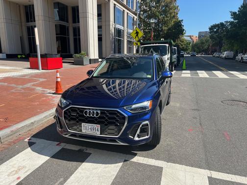 2024 Audi Q5 45 S line Premium