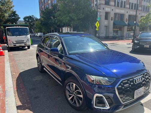 2024 Audi Q5 45 S line Premium