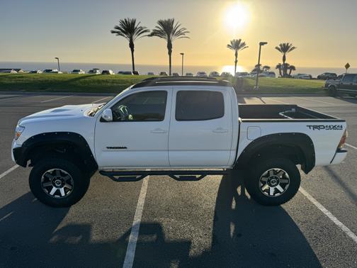 2013 Toyota Tacoma Base