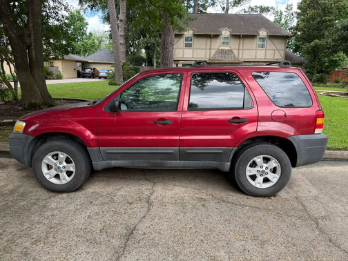 Red 2006 Ford Escape XLT