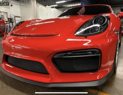 2016 Porsche Cayman GT4