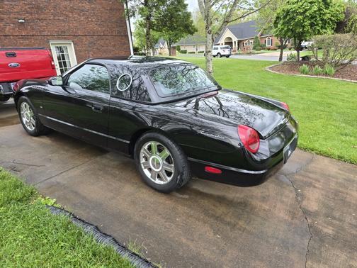 2004 Ford Thunderbird Deluxe