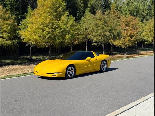2002 Chevrolet Corvette Base