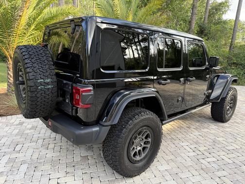 Black 2022 Jeep Wrangler Unlimited Rubicon 392