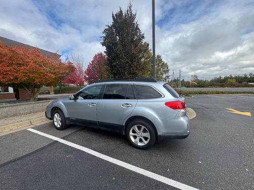 Silver 2013 Subaru Outback 2.5i Limited