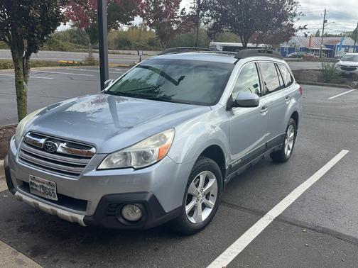 Silver 2013 Subaru Outback 2.5i Limited