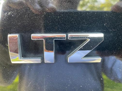 Black 2013 Chevrolet Suburban 1500 LTZ