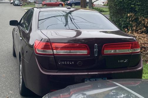 2012 Lincoln MKZ Base