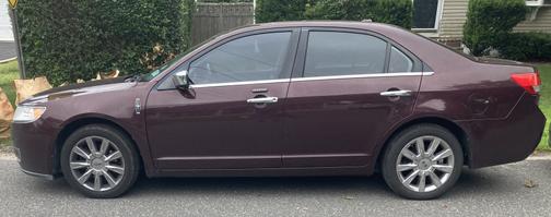 2012 Lincoln MKZ Base