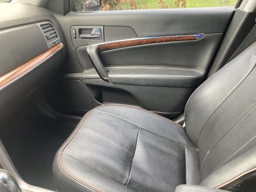 2012 Lincoln MKZ Base
