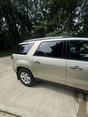 Gold 2014 GMC Acadia SLE-2