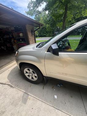 Gold 2014 GMC Acadia SLE-2