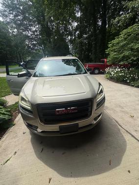 Gold 2014 GMC Acadia SLE-2