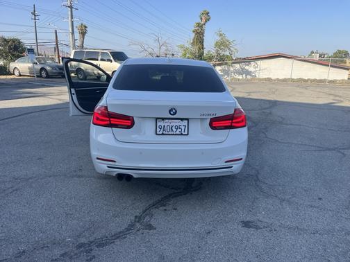 White 2017 BMW 330 i
