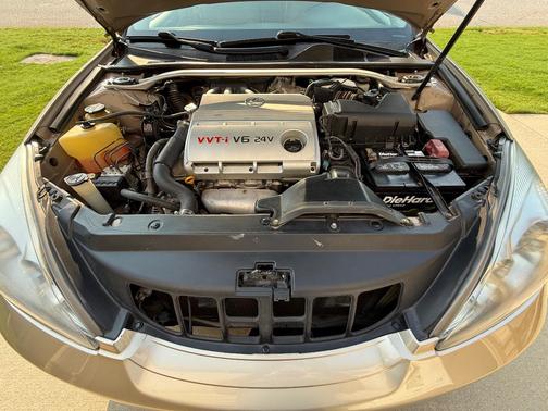 Beige 2003 Lexus ES 300 Base