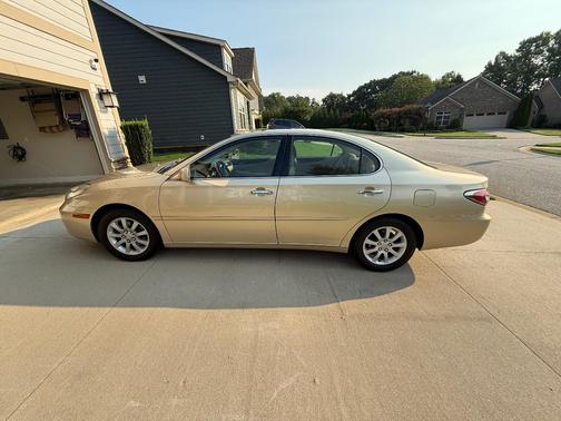 Beige 2003 Lexus ES 300 Base