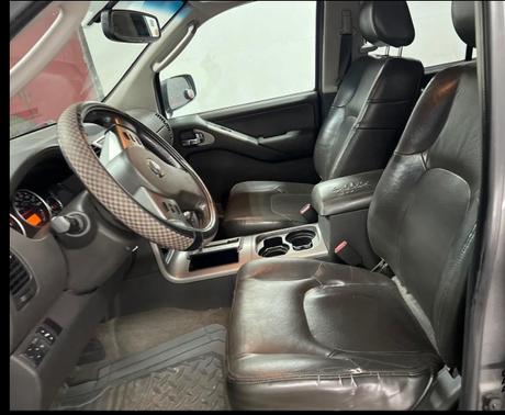 Gray 2007 Nissan Pathfinder SE