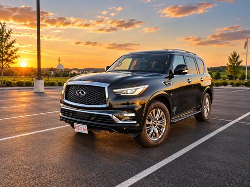 Black 2018 INFINITI QX80 Base
