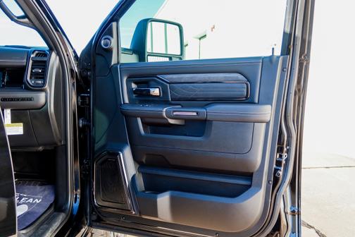 2025 RAM 2500 Limited