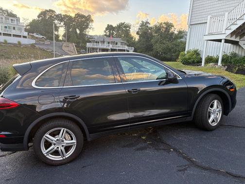 Black 2017 Porsche Cayenne Cayenne S