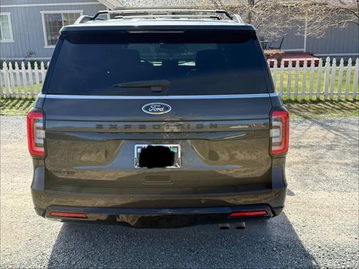 Gray 2022 Ford Expedition Limited