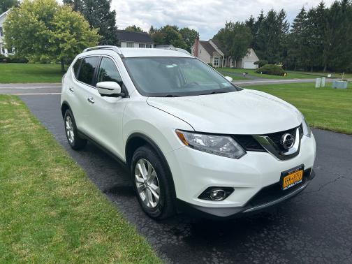 2016 Nissan Rogue SV