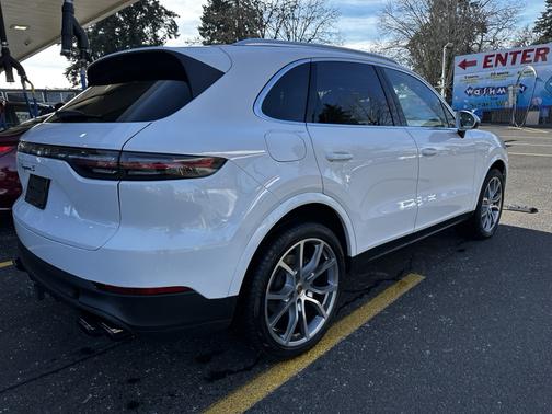 2021 Porsche Cayenne S