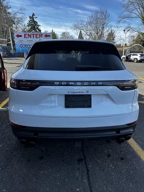 2021 Porsche Cayenne S