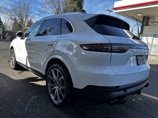 2021 Porsche Cayenne S