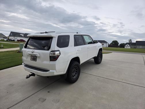 White 2015 Toyota 4Runner SR5 Premium
