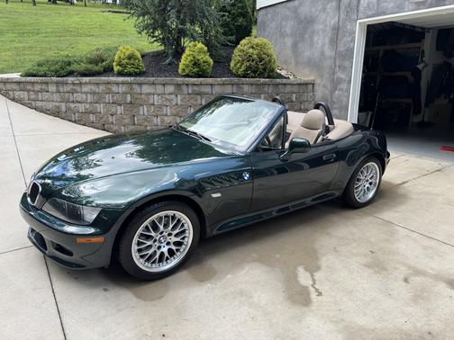 Green 2001 BMW Z3 3.0i Roadster