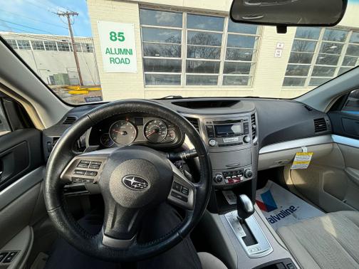 2013 Subaru Legacy 2.5i Premium