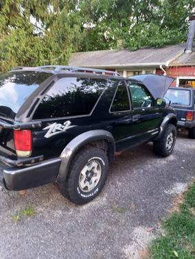 2004 Chevrolet Blazer LS