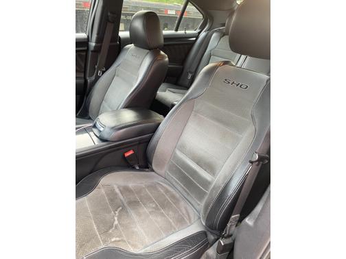 2016 Ford Taurus SHO