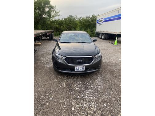 2016 Ford Taurus SHO