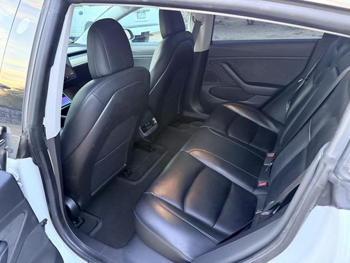 2020 Tesla Model 3 Performance